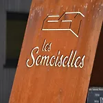 ヴィラ Rochehaut, Les Semoiselles, Isabelle *