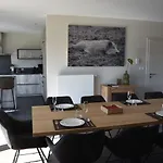 Villa Rochehaut, Les Semoiselles, Isabelle