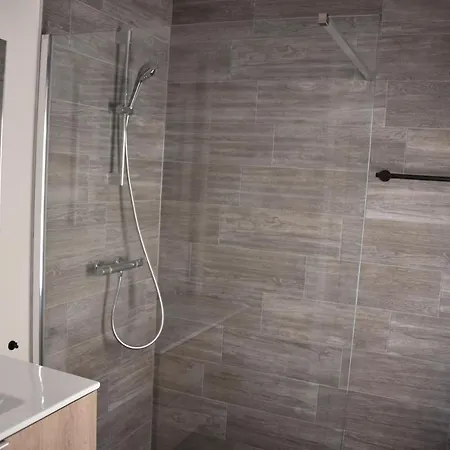 Villa Rochehaut, Les Semoiselles, Isabelle *